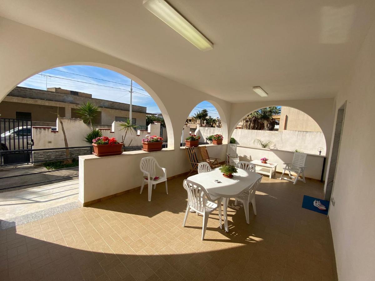 Casa Vacanze Marinella Мадзара дел Вало Екстериор снимка